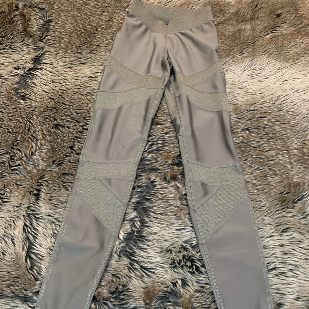 Alo Yoga High Waisted Level Up Leggings olive branch, green Size XXS